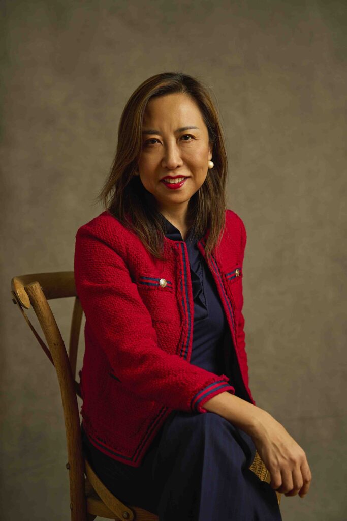 Angela Atelier Empowers 8 Women in Finance by Hosting a Nationwide Team Branding Event